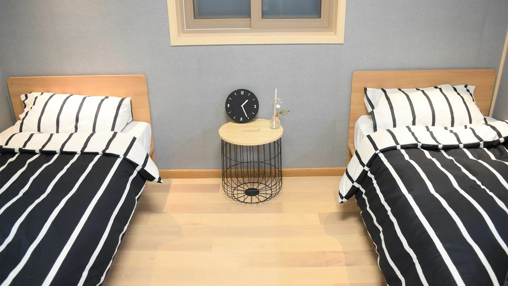 *** 게스트하우스 Red Stone Guesthouse 서울특별시 대한민국