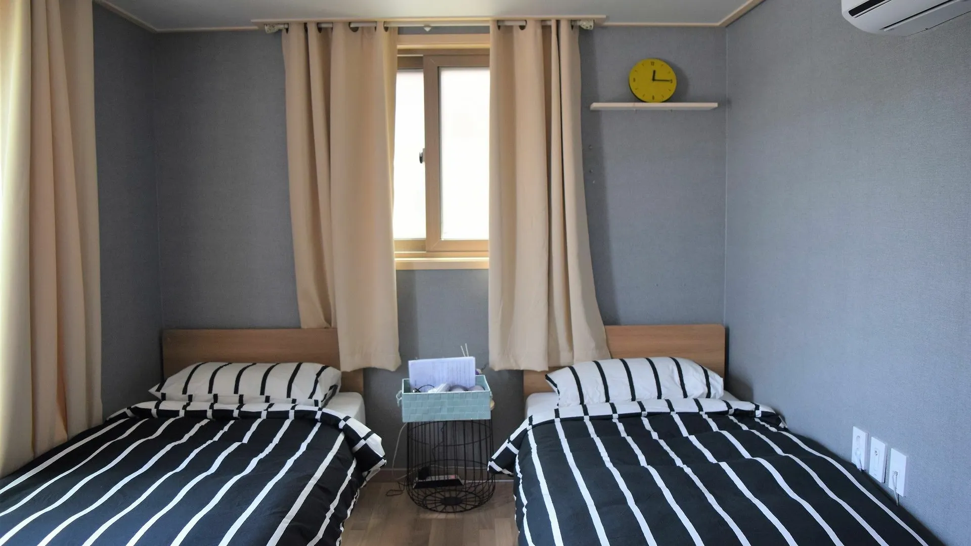 Red Stone Guesthouse Guest house Seoul